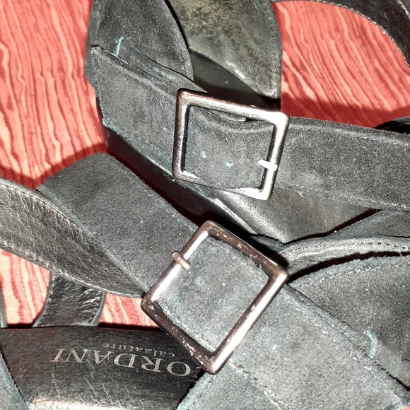 CORDANI CALZATURE DALLACE  Suede Button Wrapped Strap Heel Pump Size 37 Black - Picture 10 of 14